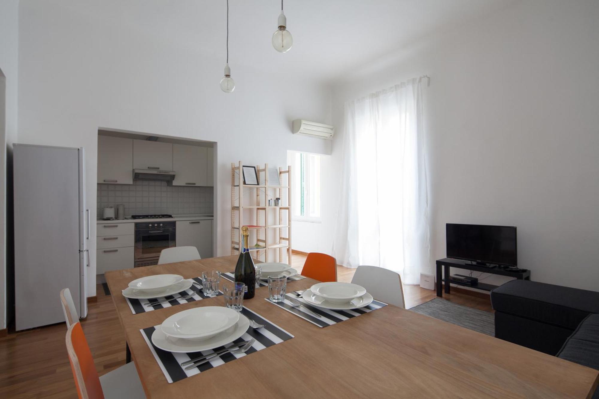 Cv5 - La Spezia City Center - Wide Modern Apartment Walking Distance To The Station To Cinque Terre - Big Terrace On The Roofs Zewnętrze zdjęcie