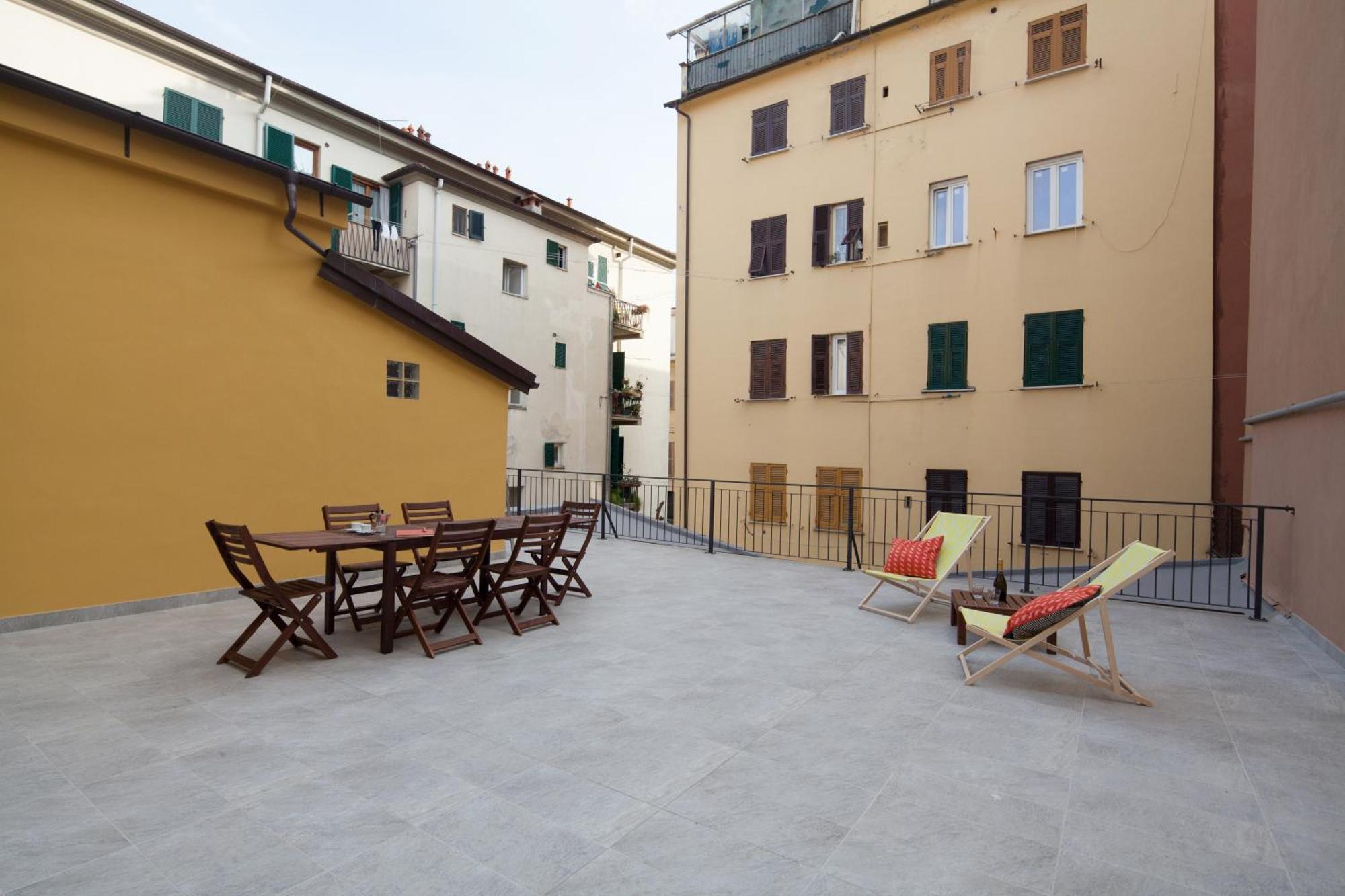 Cv5 - La Spezia City Center - Wide Modern Apartment Walking Distance To The Station To Cinque Terre - Big Terrace On The Roofs Zewnętrze zdjęcie